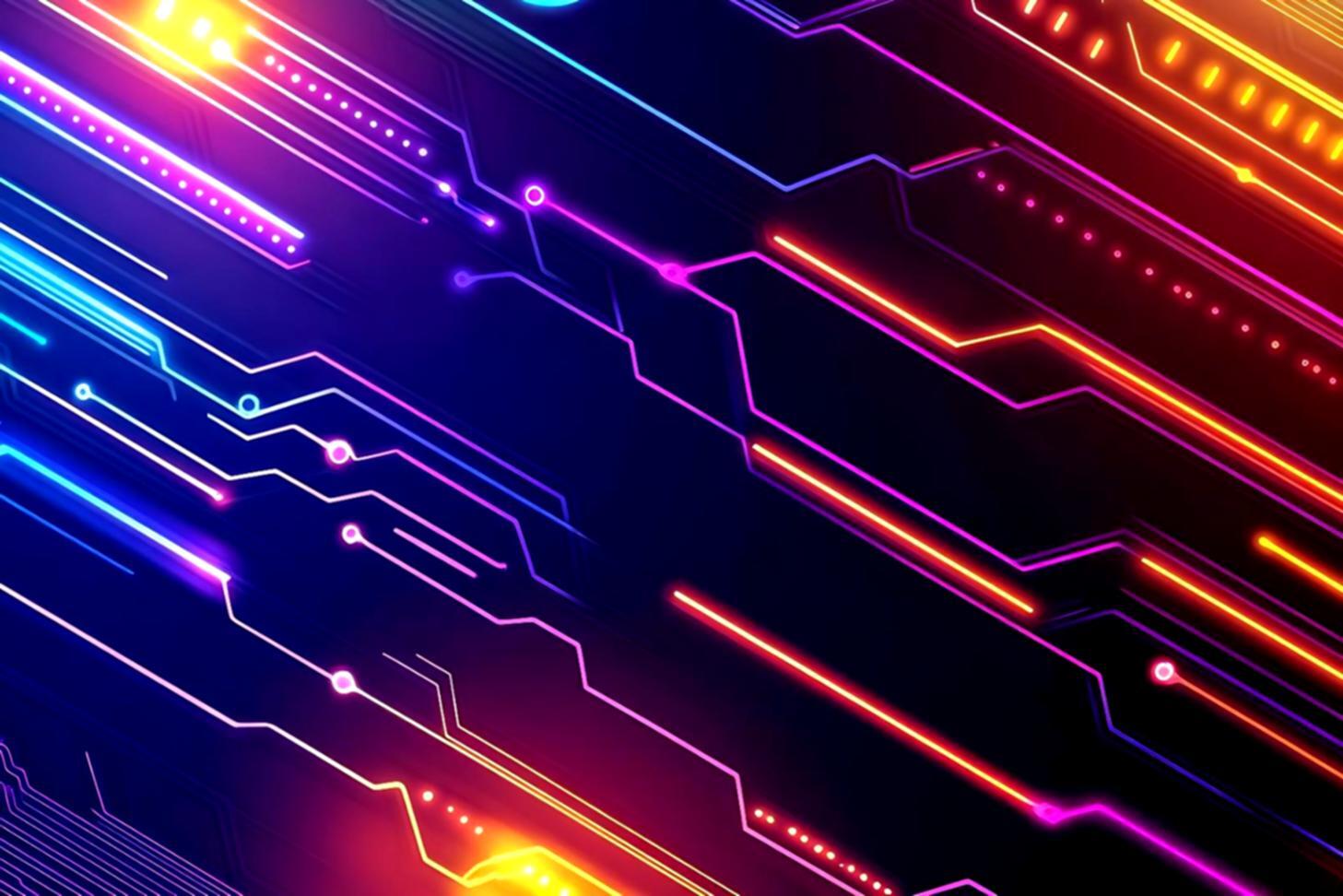 Postazione di sviluppo con più monitor per programmazione IA